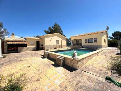 Chalet en venta en La Bisbal del Penedès