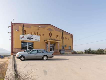 Nave industrial en venta en Iznalloz