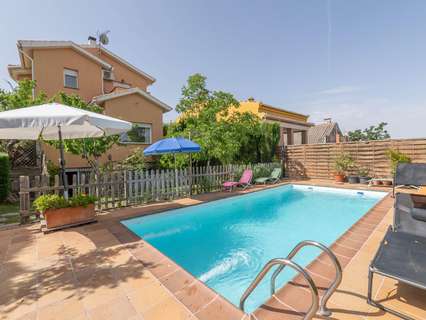 Chalet en venta en La Zubia