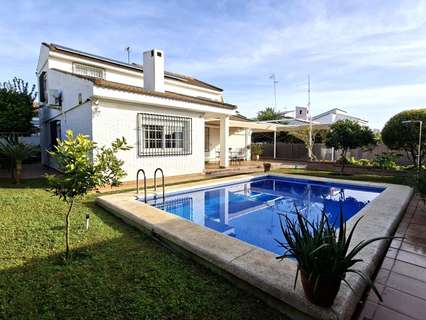 Chalet en venta en Gines