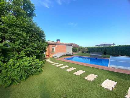 Villa en venta en Sant Vicenç de Montalt