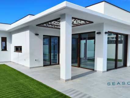 Villa en venta en Orihuela zona Dehesa de Campoamor