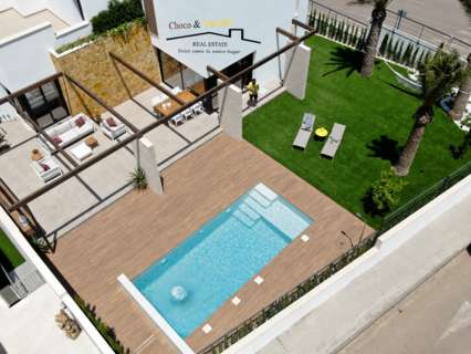 Villa en venta en Orihuela zona Dehesa de Campoamor