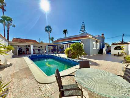 Villa en venta en Torrevieja zona Urb. El Chaparral