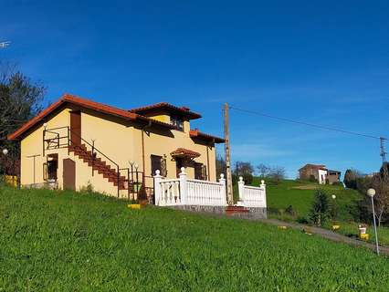 Villa en venta en Pravia