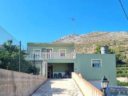 Villa en venta en Pego