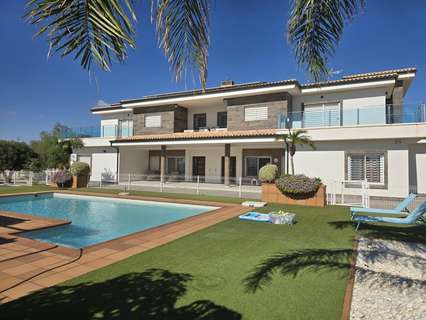 Villa en venta en Crevillent