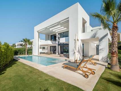 Villa en venta en Estepona