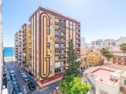 Piso en venta en Almería