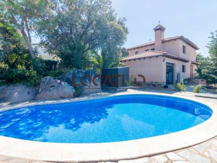 Villa en venta en Valdemorillo