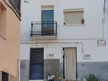 Villa en venta en Madrigal de la Vera