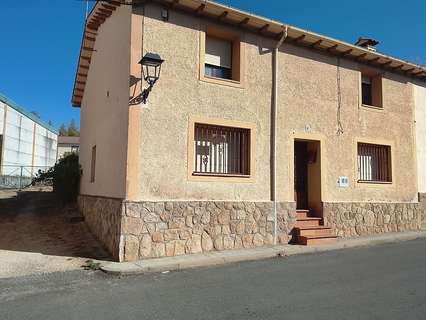Villa en venta en Ávila