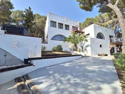 Villa en venta en Santa Eulalia del Río