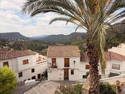 Casa en venta en Chulilla