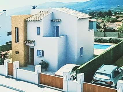 Villa en venta en Alcalalí