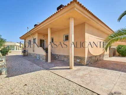 Chalet en venta en Busot