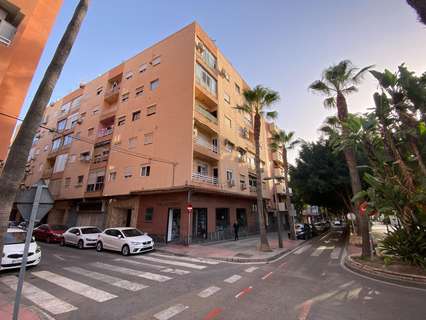 Piso en venta en Almería