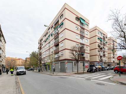 Local comercial en venta en Granada rebajado