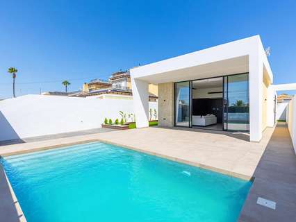 Villa en venta en Torrevieja zona Los Balcones