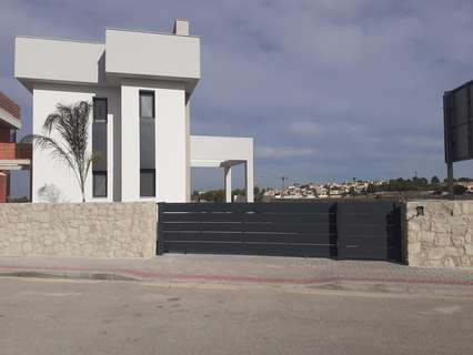 Villa en venta en Algorfa