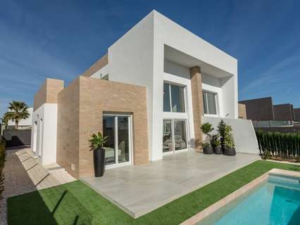 Villa en venta en Algorfa