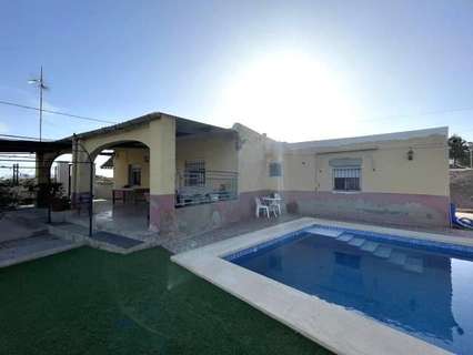 Chalet en venta en Crevillent