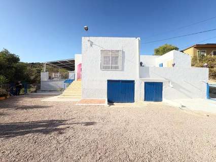 Chalet en venta en Crevillent