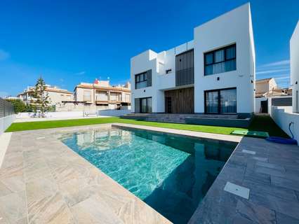 Villa en venta en Torrevieja zona Torrevieja