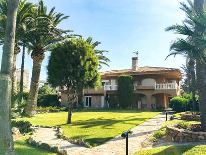 Villa en venta en Cartagena zona La Manga del Mar Menor