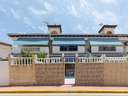 Casa en venta en Torrevieja zona La Mata rebajada
