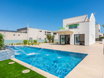 Villa en venta en Orihuela zona Dehesa de Campoamor