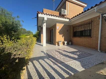 Chalet en venta en Palomares del Río