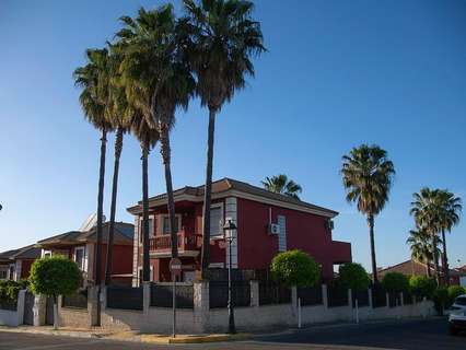 Chalet en alquiler en Gines