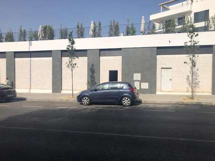 Local comercial en alquiler en Tomares