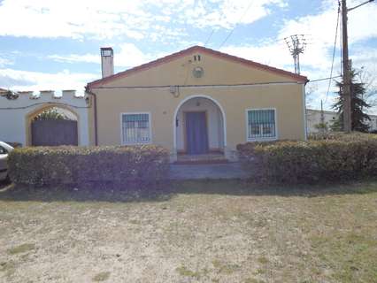 Casa en venta en Alcazarén, rebajada