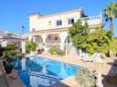Casa en venta en Orihuela zona Orihuela-Costa