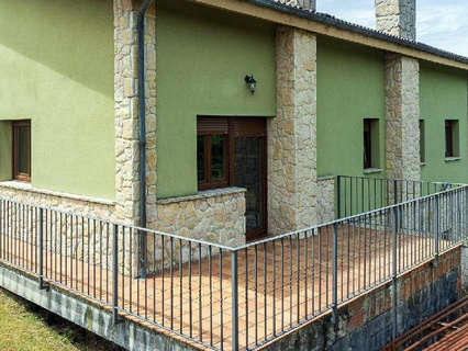 Chalet en venta en Siero