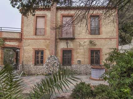 Chalet en venta en La Zubia