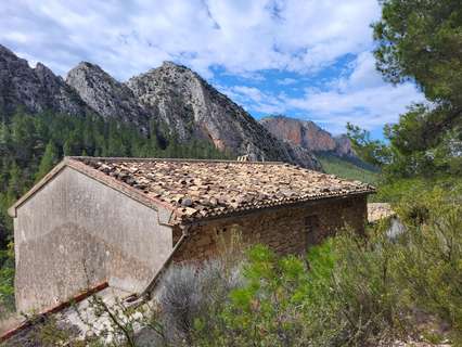 Parcela rústica en venta en Benimantell