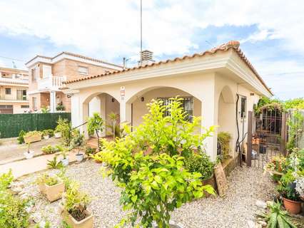 Chalet en venta en Vilallonga del Camp