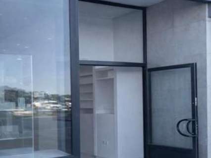 Local comercial en venta en Baiona