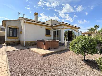 Villa en venta en Hondón de las Nieves