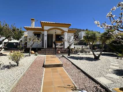 Villa en venta en Hondón de las Nieves