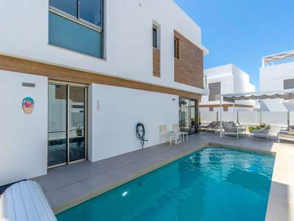 Villa en venta en Orihuela zona Orihuela-Costa rebajada