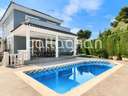 Chalet en venta en Montserrat