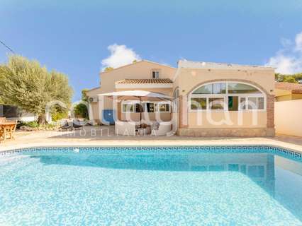 Chalet en venta en Serra