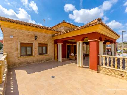 Villa en venta en Orihuela