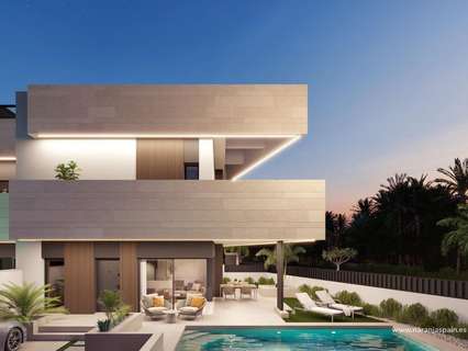 Villa en venta en Pilar de la Horadada zona parques de Andromeda