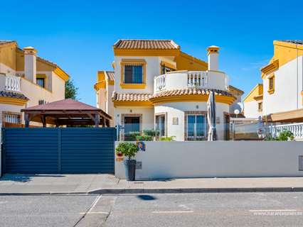 Villa en venta en Guardamar del Segura zona Urb. El Raso