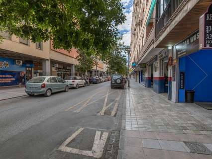 Local comercial en venta en Granada rebajado